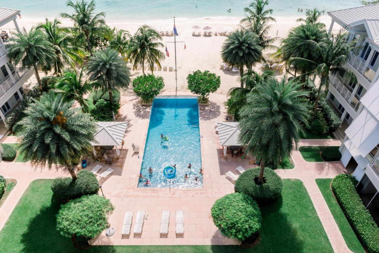 Caribbean Club Boutique Hotel, Grand Cayman Seven Mile Beach ภายนอก รูปภาพ