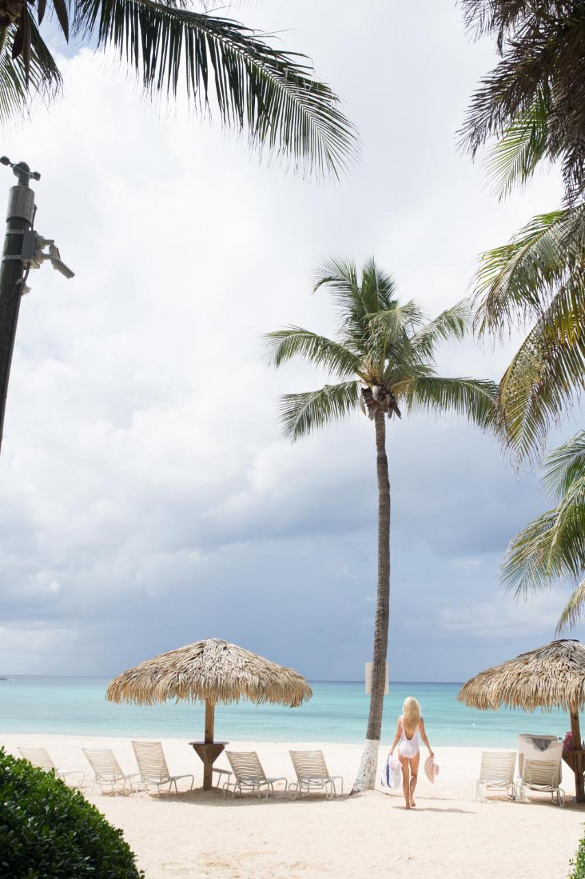 Caribbean Club Boutique Hotel, Grand Cayman Seven Mile Beach ภายนอก รูปภาพ