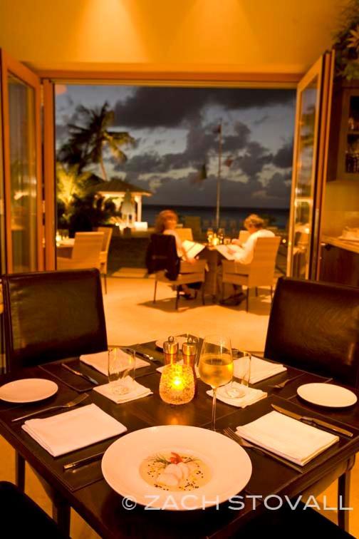 Caribbean Club Boutique Hotel, Grand Cayman Seven Mile Beach ภายนอก รูปภาพ